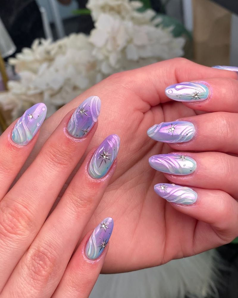 https://zoraa.net/wp-content/uploads/2025/12/1-chrome-purple-nails.jpg